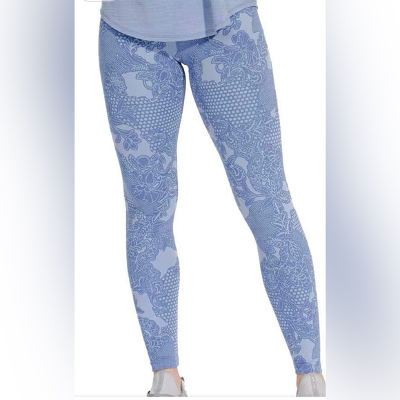 Printed Nike Dri-fit leggings in EUC - Picture 2 of 8